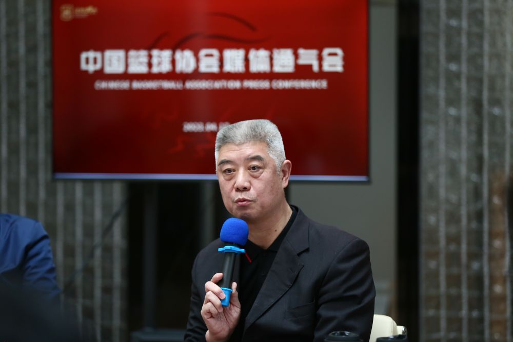 篮球违反处罚规则有哪些_篮球违反处罚规则的后果_篮球违反规则怎么处罚