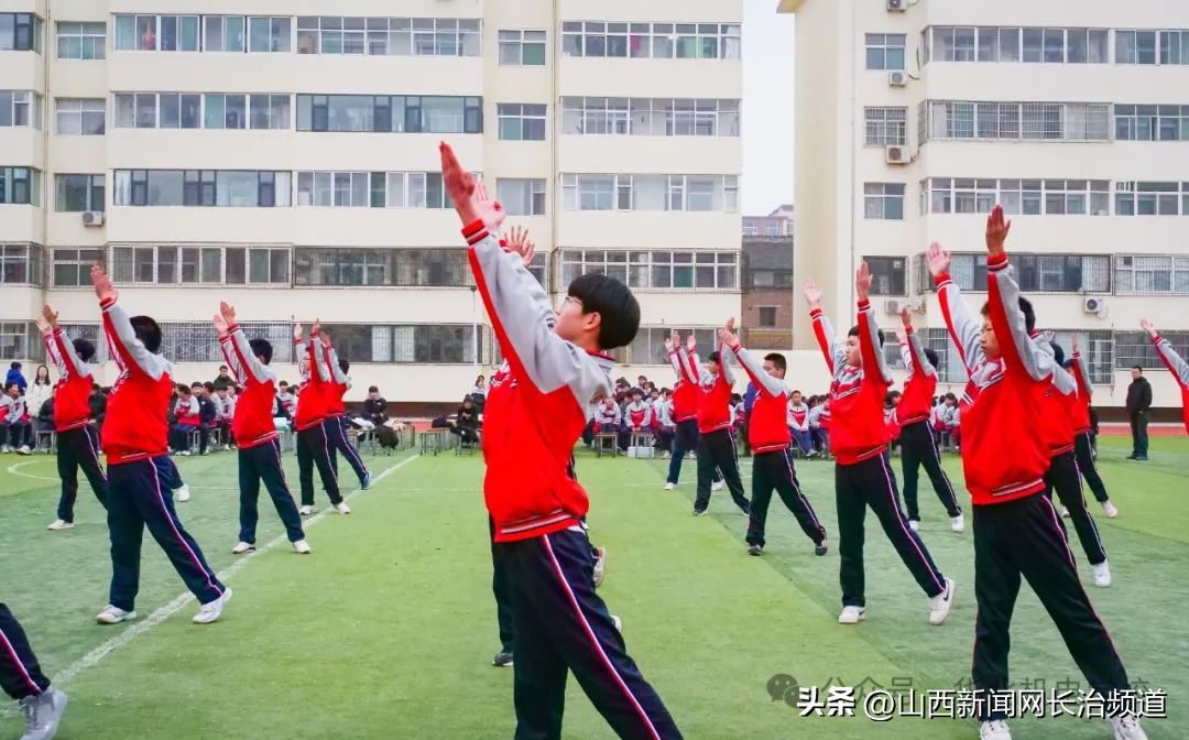 体操时代新学生是谁_新时代体操第二套完整版_新时代学生体操