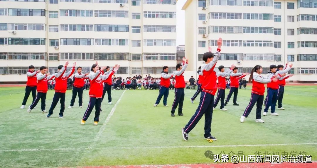 新时代学生体操_体操时代新学生是谁_新时代体操第二套完整版