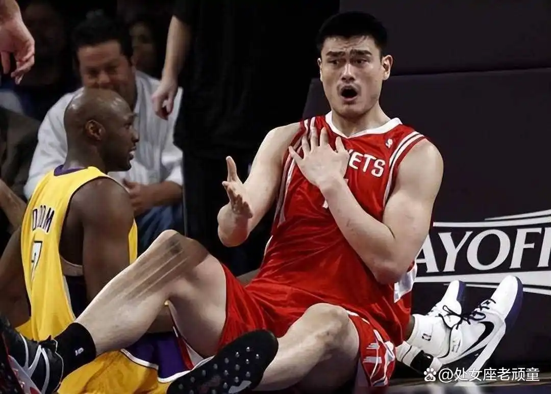历史篮球巨人_巨人篮球历史最佳阵容_巨人篮球运动员
